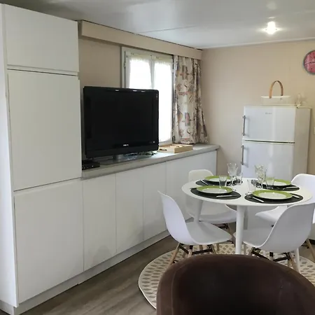 キャンプ場 La Maison Du Bonheur Mobilhome